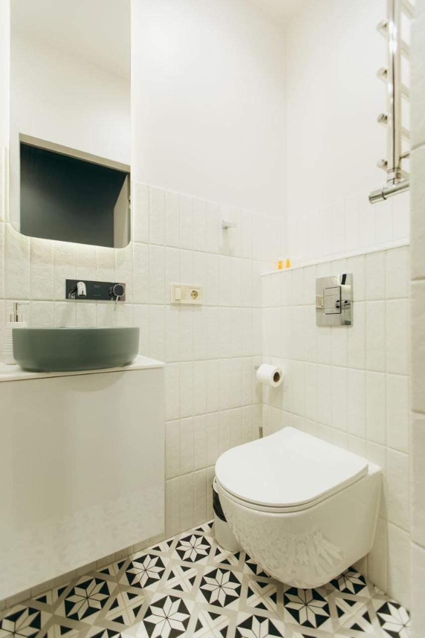 Atlant Luxury Apartments On Golovna Навпроти Тц Депот, Безконтактне Заселення Чернивци Екстериор снимка