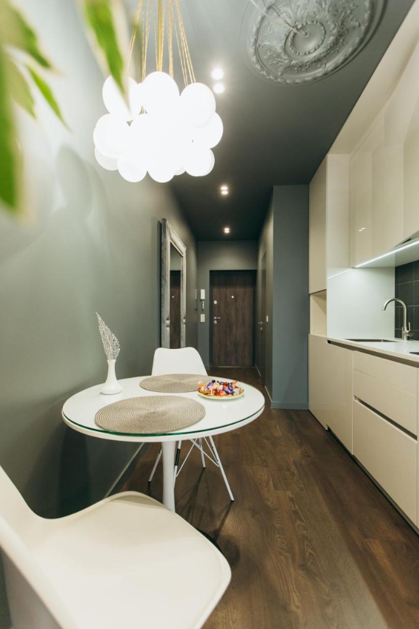Atlant Luxury Apartments On Golovna Навпроти Тц Депот, Безконтактне Заселення Чернивци Екстериор снимка